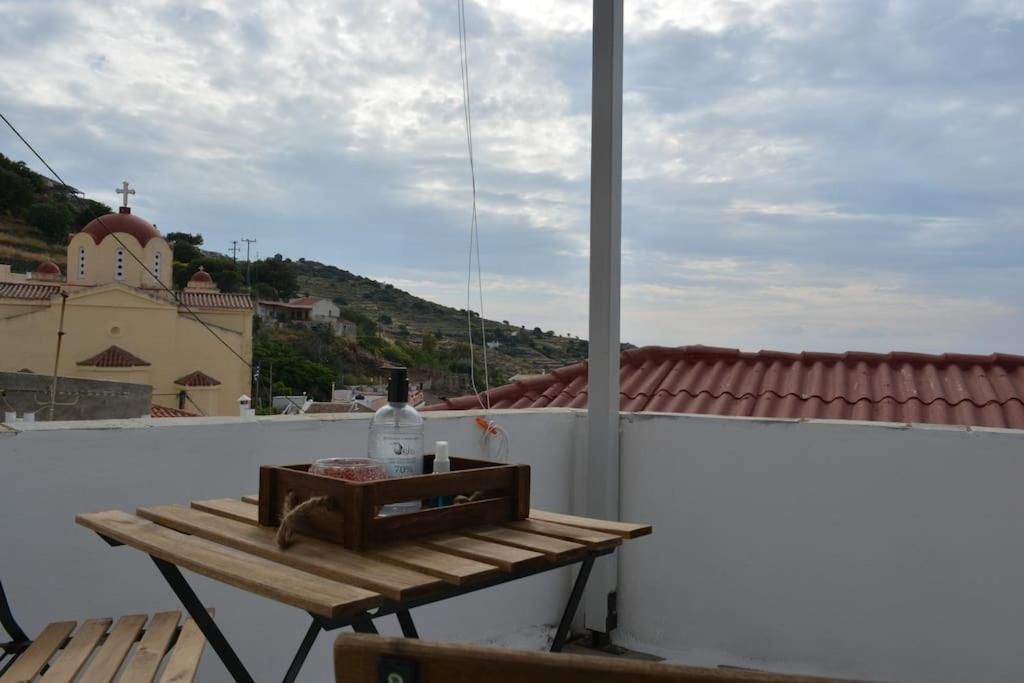 Villa The House Of Grandma Zinios Ioulis Exterior foto